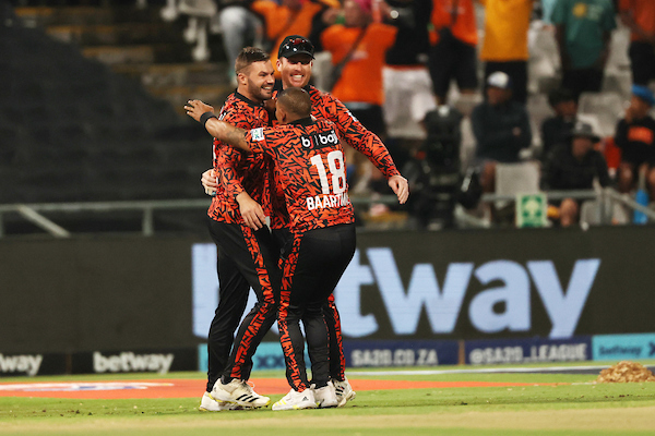 Ferocity and Energy send Sunrisers into final